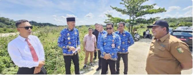 Pjs Bupati Kuansing dr Sri Sadono Tinjau Lokasi Jembatan Ambruk Bersama Camat Sentajo Raya