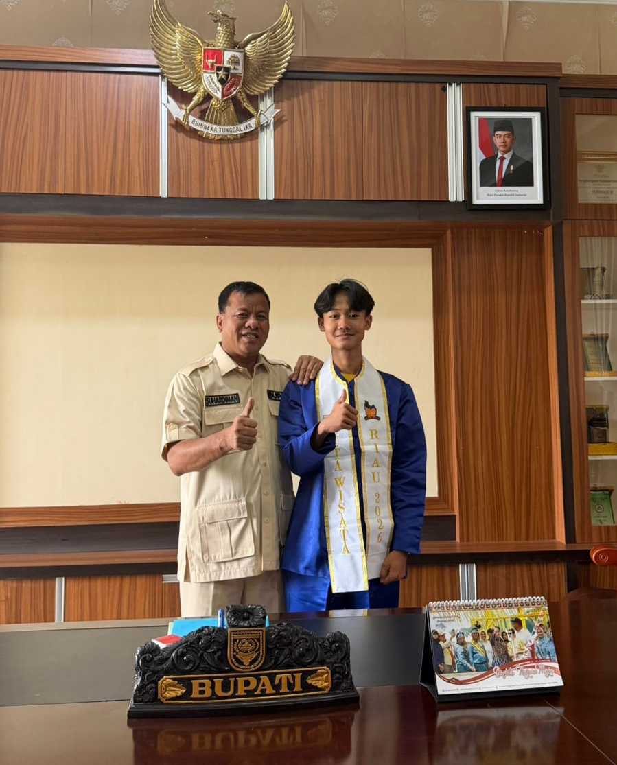 Bupati Kuansing Apresiasi Aidil, Putera Lingkungan 2026 yang Berlaga di Duta Wisata Riau