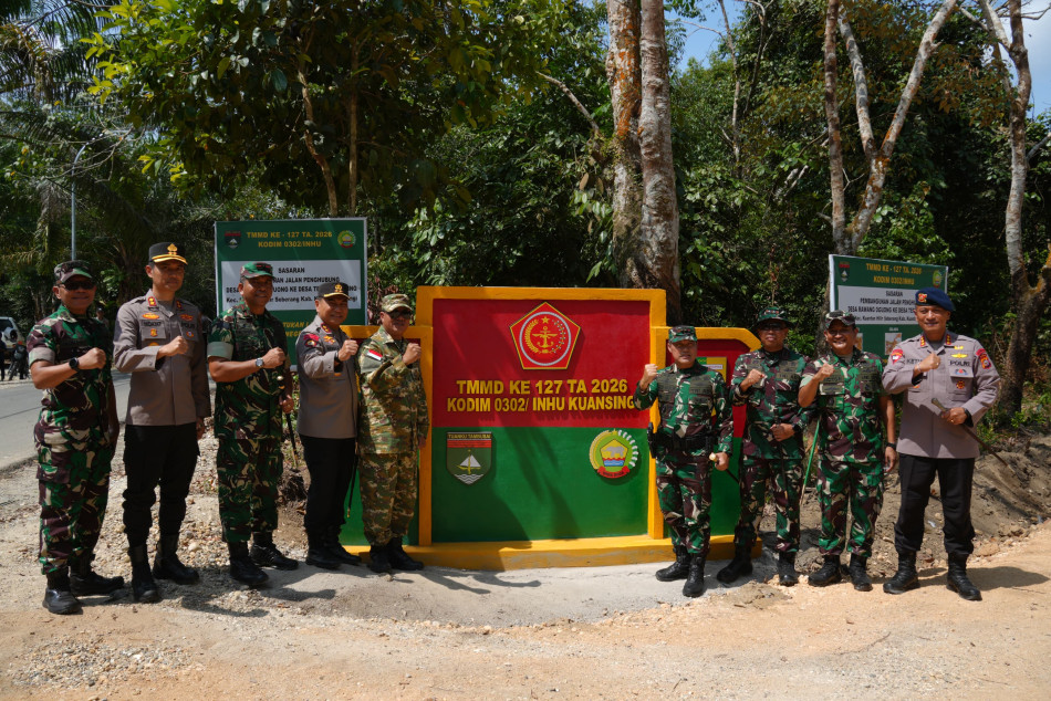 Pangdam dan Kapolda Riau Tutup TMMD di Kuansing, Bupati: Bukti Nyata Kolaborasi Bangun Desa