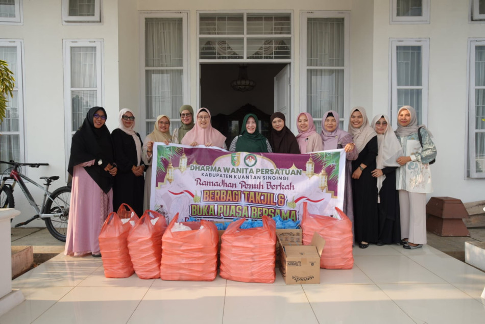 DWP Kuansing Tebar Kebaikan Ramadan, Ratusan Takjil Dibagikan