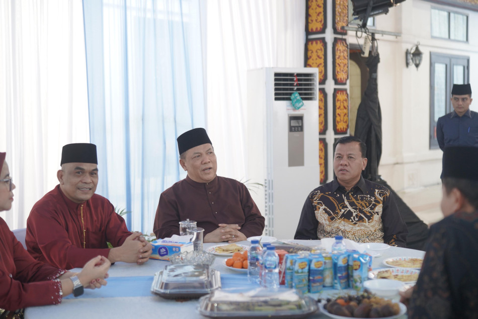 Bupati Kuansing Perkuat Lobi Daerah di Open House Gubernur Riau, Silaturahmi Berbuah Sinergi