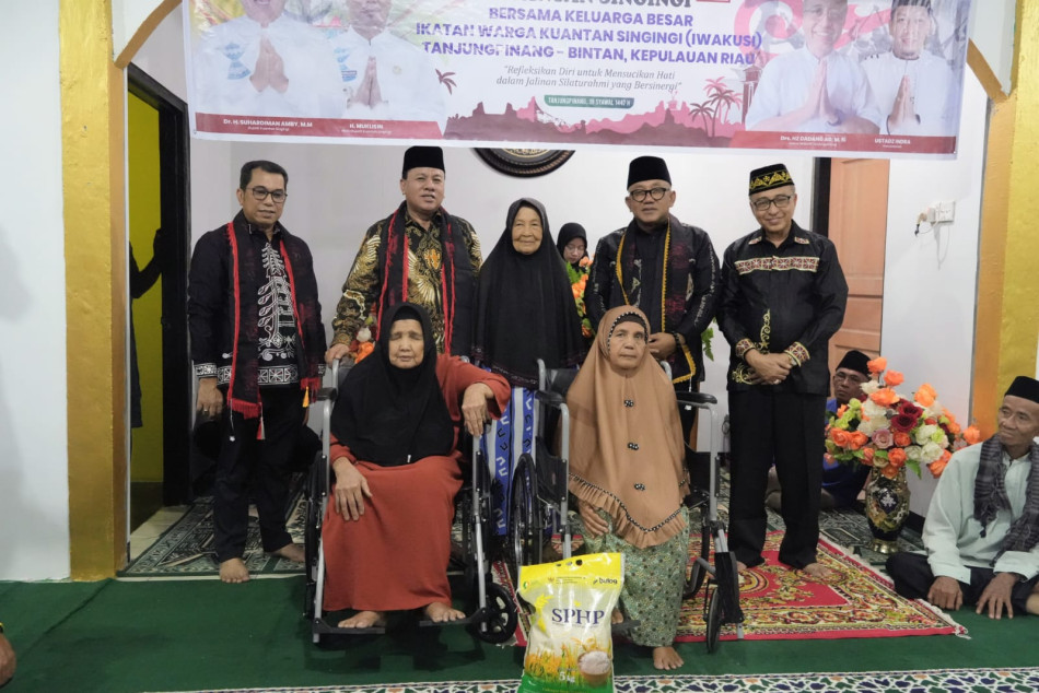 Wali Kota Tanjungpinang Puji Kekompakan Warga Kuansing, Sentil Kepemimpinan yang Hadir di Tengah Rakyat