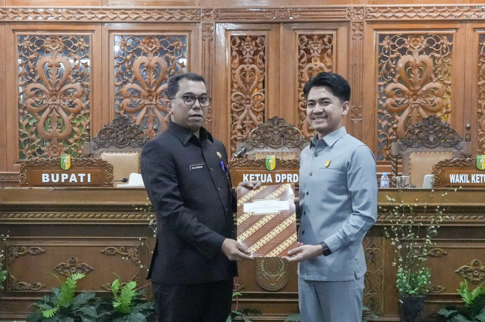Paripurna DPRD Kuansing Jadi Panggung Evaluasi: PAD, Tunda Bayar hingga Kinerja OPD Disorot