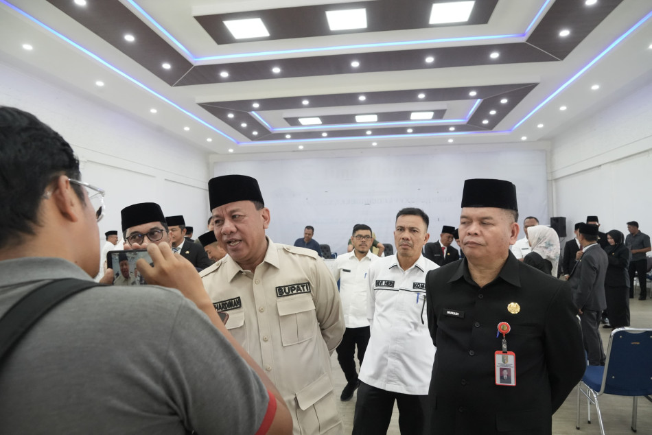 SPMT PPPK Paruh Waktu Kuansing Dipastikan Tuntas, Bupati Suhardiman: Jumat Wajib Diserahkan!