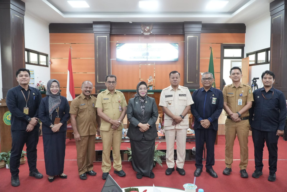 Ketua Pengadilan Tinggi Riau Puji Langkah Suhardiman, Kuansing Dinilai Jadi Contoh Penguatan Hukum Adat di Riau