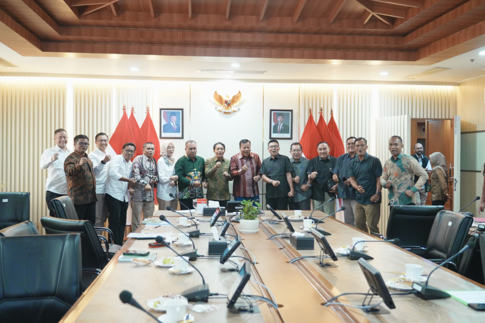 Suhardiman Jemput Bola ke Jakarta, Menhut Respons Positif Usulan TORA 3.800 Hektare