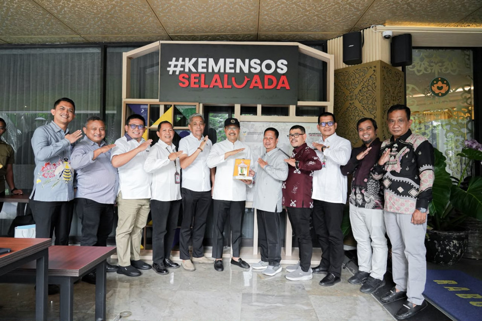 Muklisin Bawa Kabar Gembira dari Jakarta, Mensos Saifullah Yusuf Siap Buka Pacu Jalur 2026 dan Resmikan Sekolah Rakyat di Kuansing