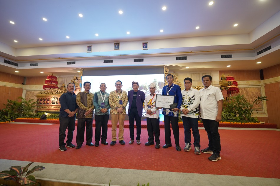 Pacu Jalur Antar Kuansing Berjaya di Bali, Raih Best Regency Destination Award 2026