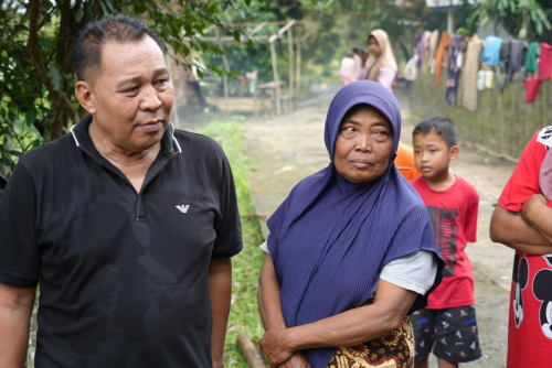 Calon Anggota DPR RI, Aherson Salurkan Bantuan Korban Banjir