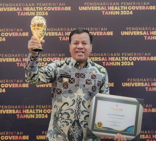 Raih Penghargaan UHC, Bupati : Saya dan Pemkab Akan Terus Tingkatkan Pelayanan Terbaik dan Gratis Masyarakat
