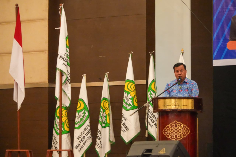 Terpilih Aklamasi, Bupati Suhardiman Kembali Pimpin IKA FKIP UNRI